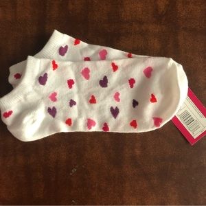 NWT heart socks perfect for Valentine’s Day gift